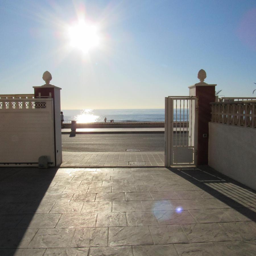 شقة Edificio Montecarlo Playa San Juan إل كامبيلو المظهر الخارجي الصورة